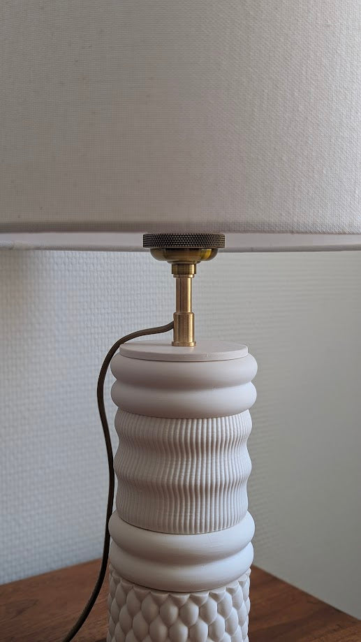Lampe Raffiné Illari Modèle Baroque Moderne Blanc.