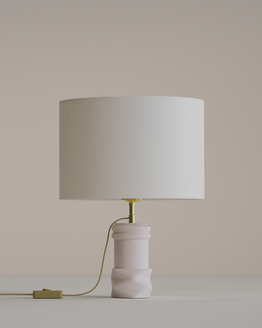 Lampe Moderne Illari Modèle Prisme Blanc.