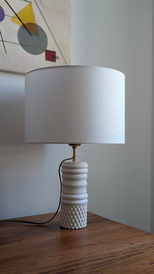 Lampe Illari Modèle Baroque Moderne Blanc.