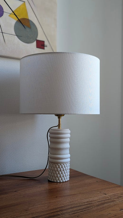 Lampe Illari Modèle Baroque Moderne Blanc.
